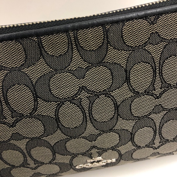 Coach Signature Charley Crossbody - Picture 4 of 9